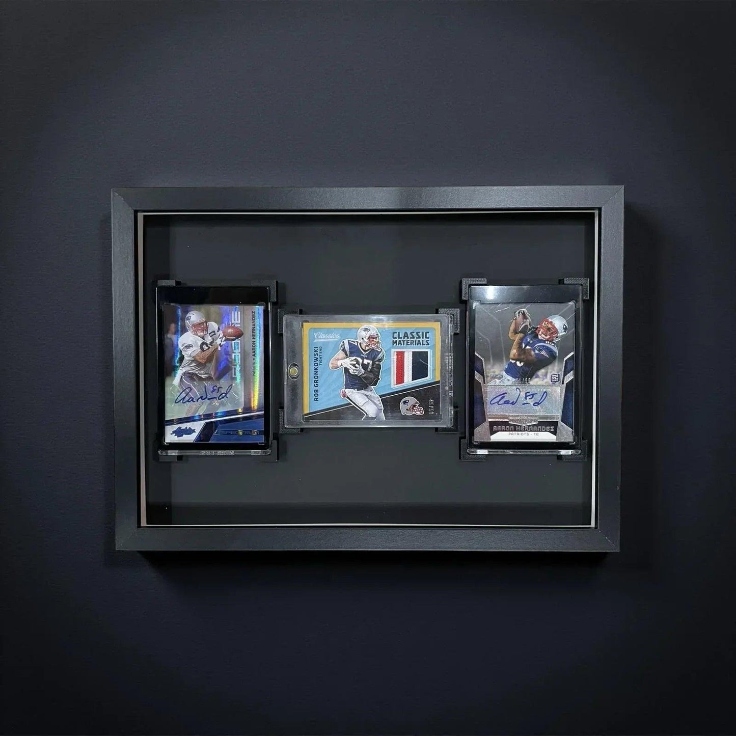 Rahmen für 3 Magnetholder Quer V2 - Cardframes.de