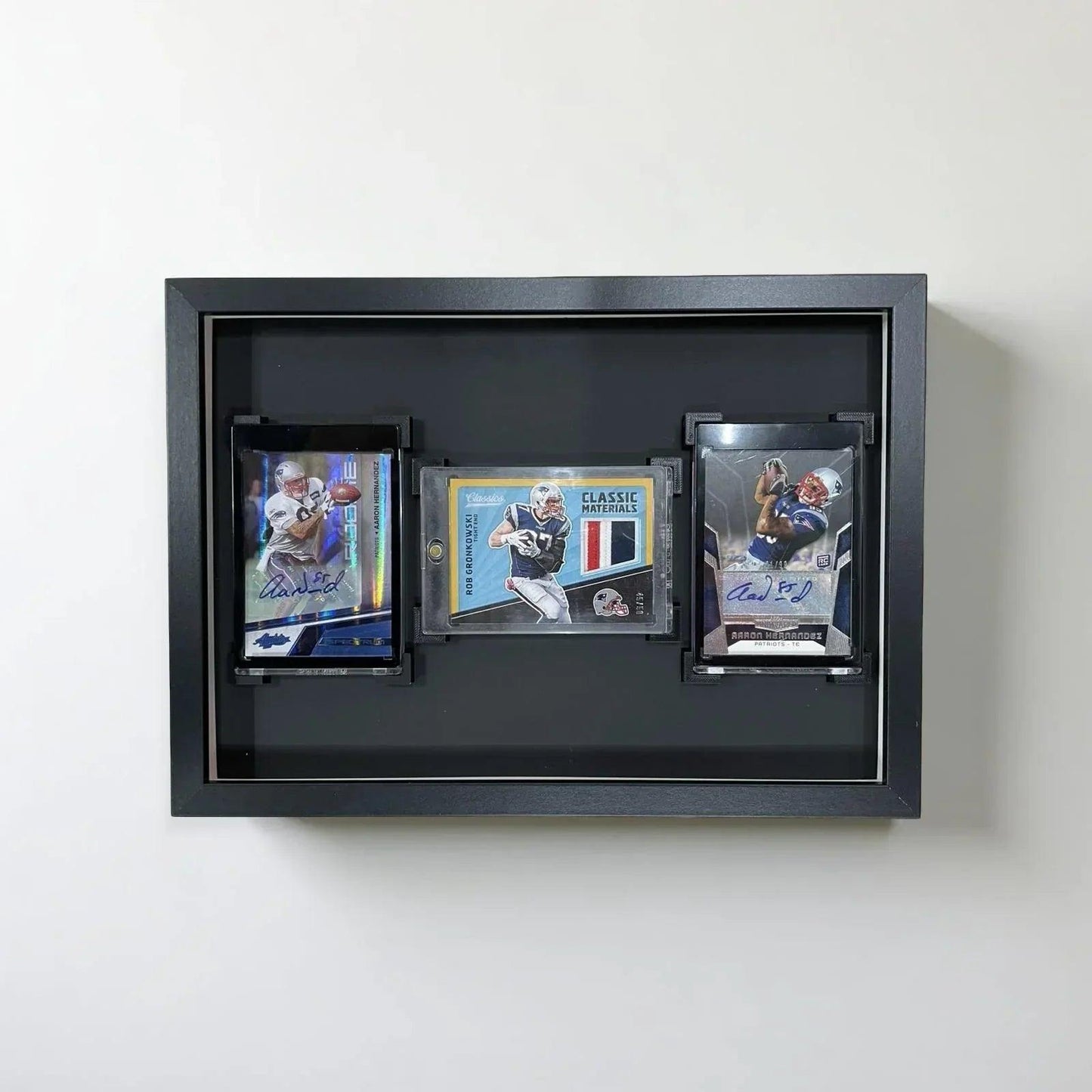 Rahmen für 3 Magnetholder Quer V2 - Cardframes.de